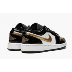 Jordan 1 Low SE GS “Gold Toe”