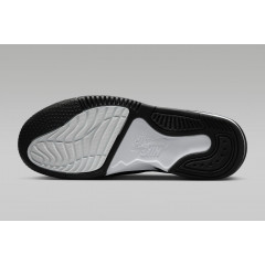 Jordan Max Aura 5 'Black Metallic Gold'
